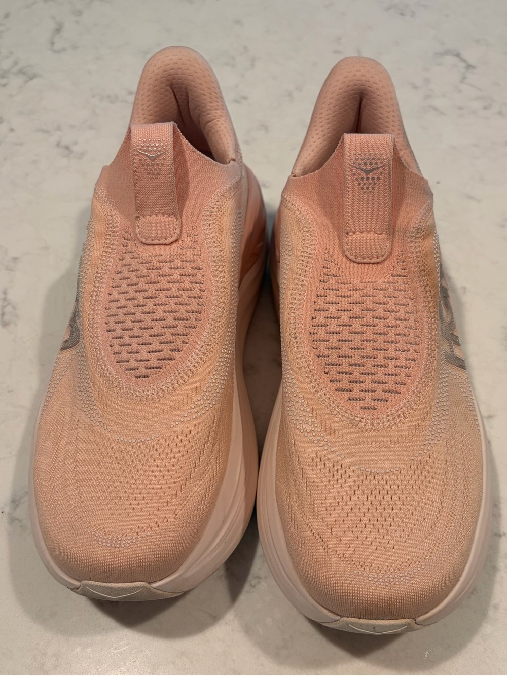 Hola Skyward Laceless Slip-On Athletic Sneakers in Pink